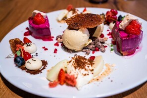 Dining - Flonk Hotel Groningen Zuid, BW Signature Collection (Groningen)