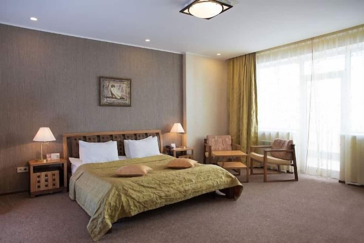 1 bedroom, minibar, in-room safe, desk