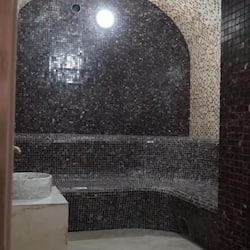 Bagno turco/hammam, trattamenti per il corpo, aromaterapia