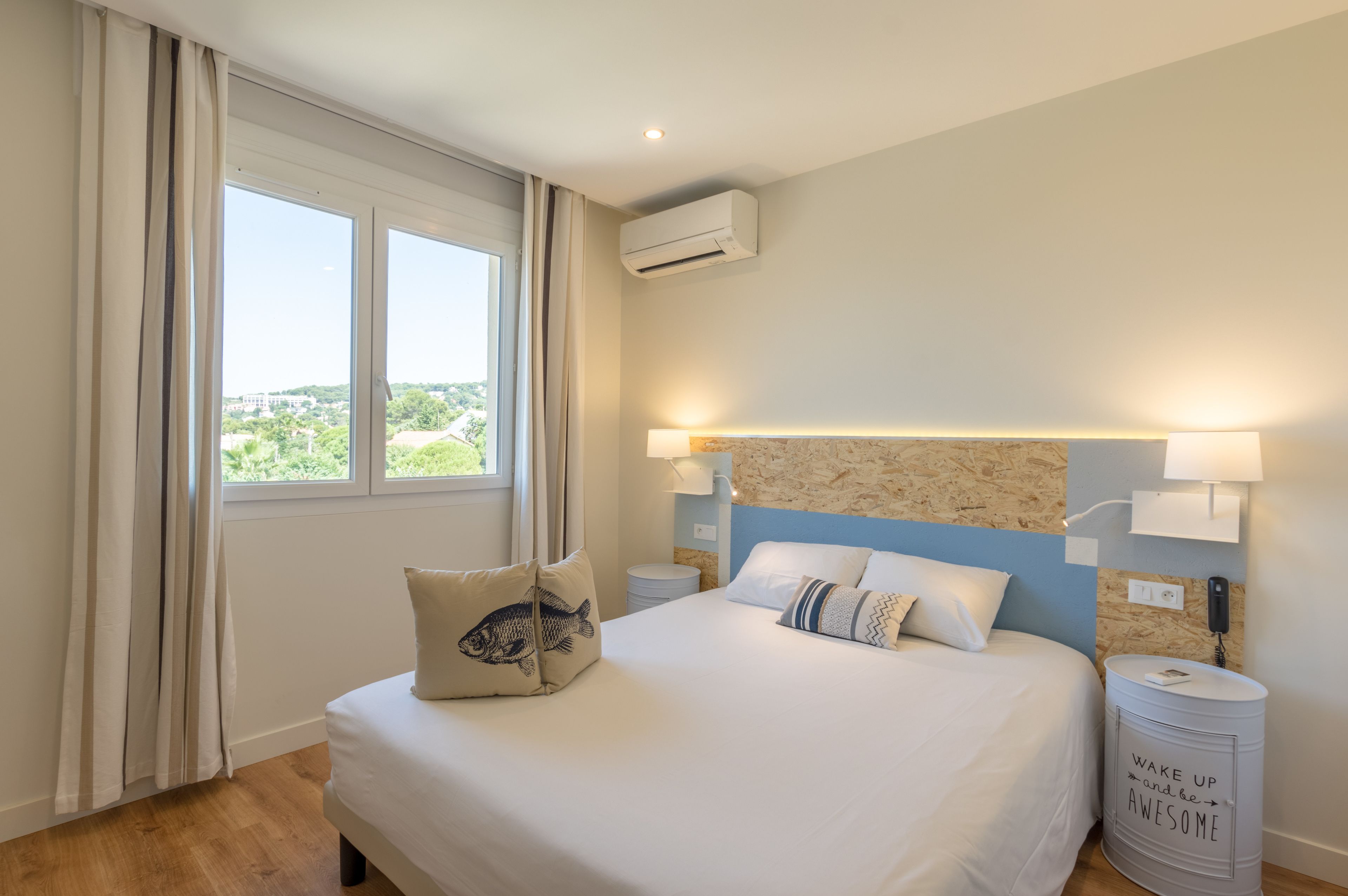 Rom – standard | Safe på rommet, skrivebord, barnesenger (inkludert) og wi-fi (inkludert)