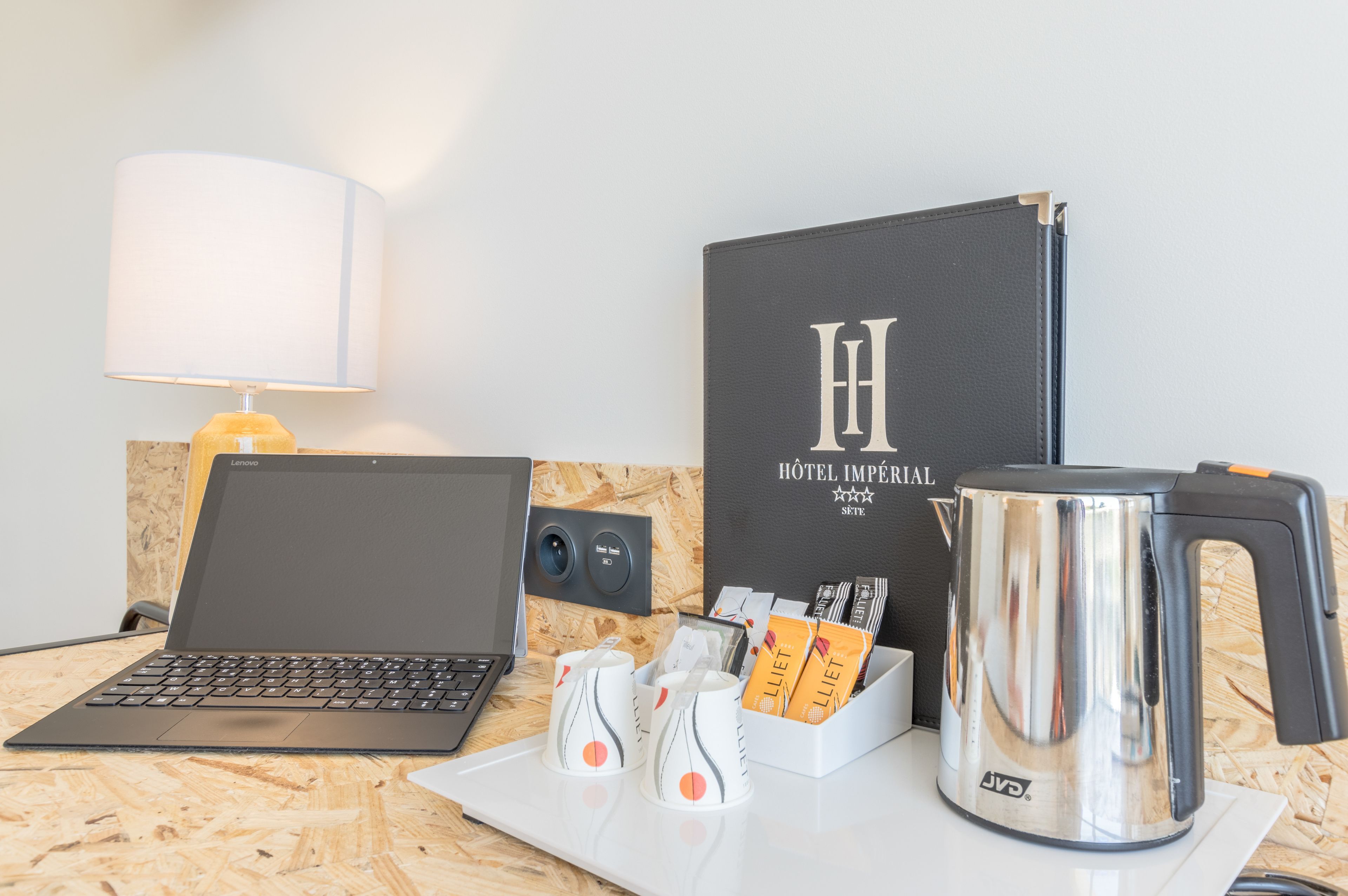 1 bedroom, in-room safe, desk, free cots/infant beds