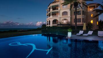 2 outdoor pools, pool umbrellas, sun loungers