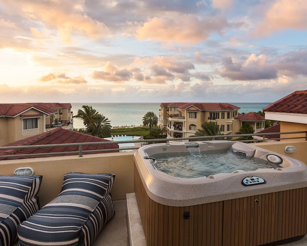 The Somerset on Grace Bay by null