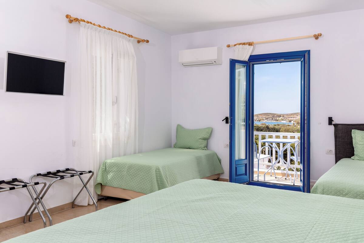 Family Room, Sea View | In-room safe, individually decorated, desk, soundproofing