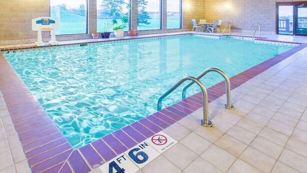 Pool - Days Inn by Wyndham Sheboygan/The Falls (Sheboygan Falls)