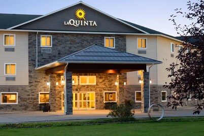 La Quinta Inn & Suites by Wyndham Fairbanks Airport