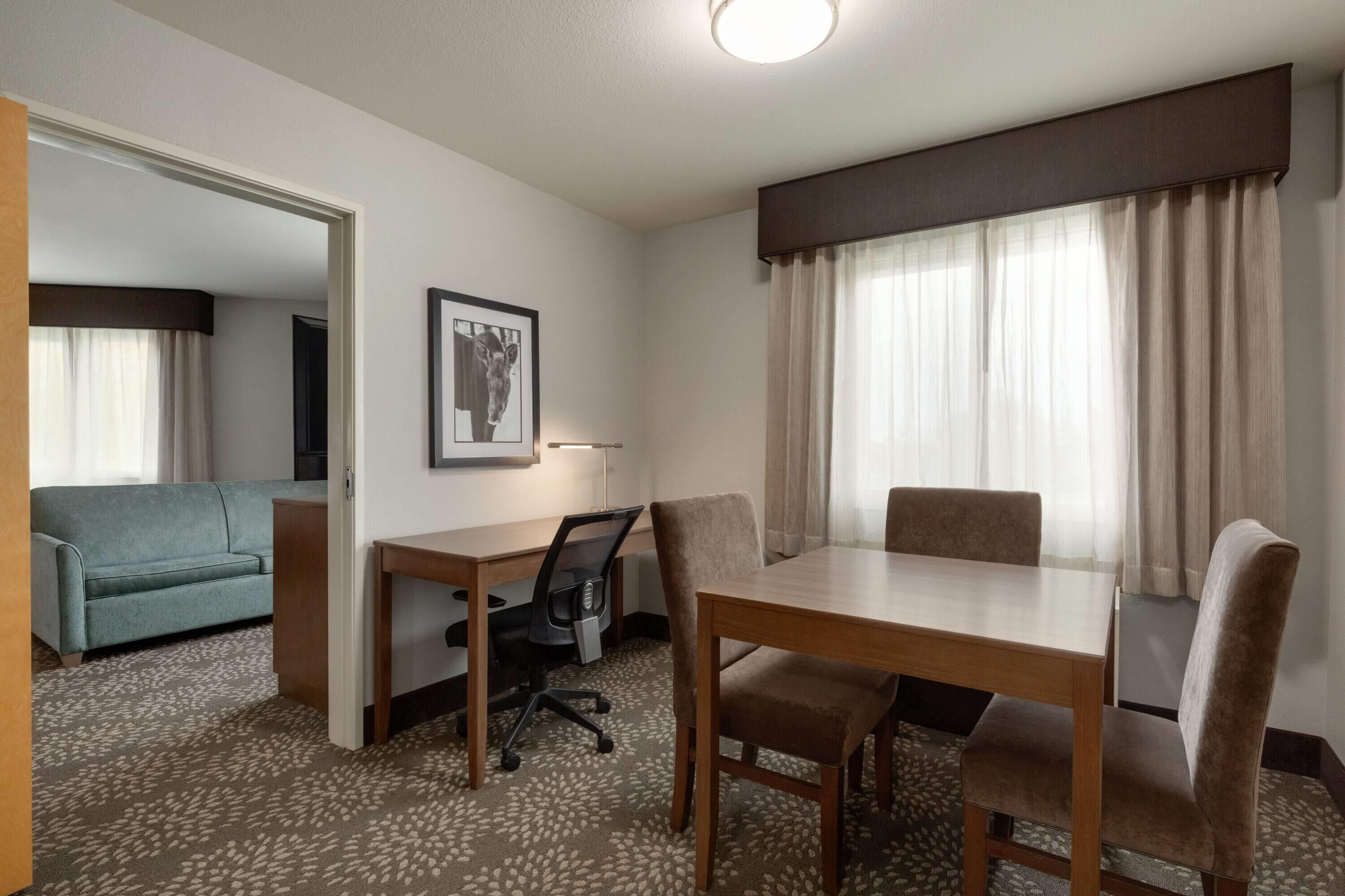 Deluxe Room, 2 Queen Beds, Non Smoking (Deluxe Family Room) | Premium bedding, pillowtop beds, desk, laptop workspace