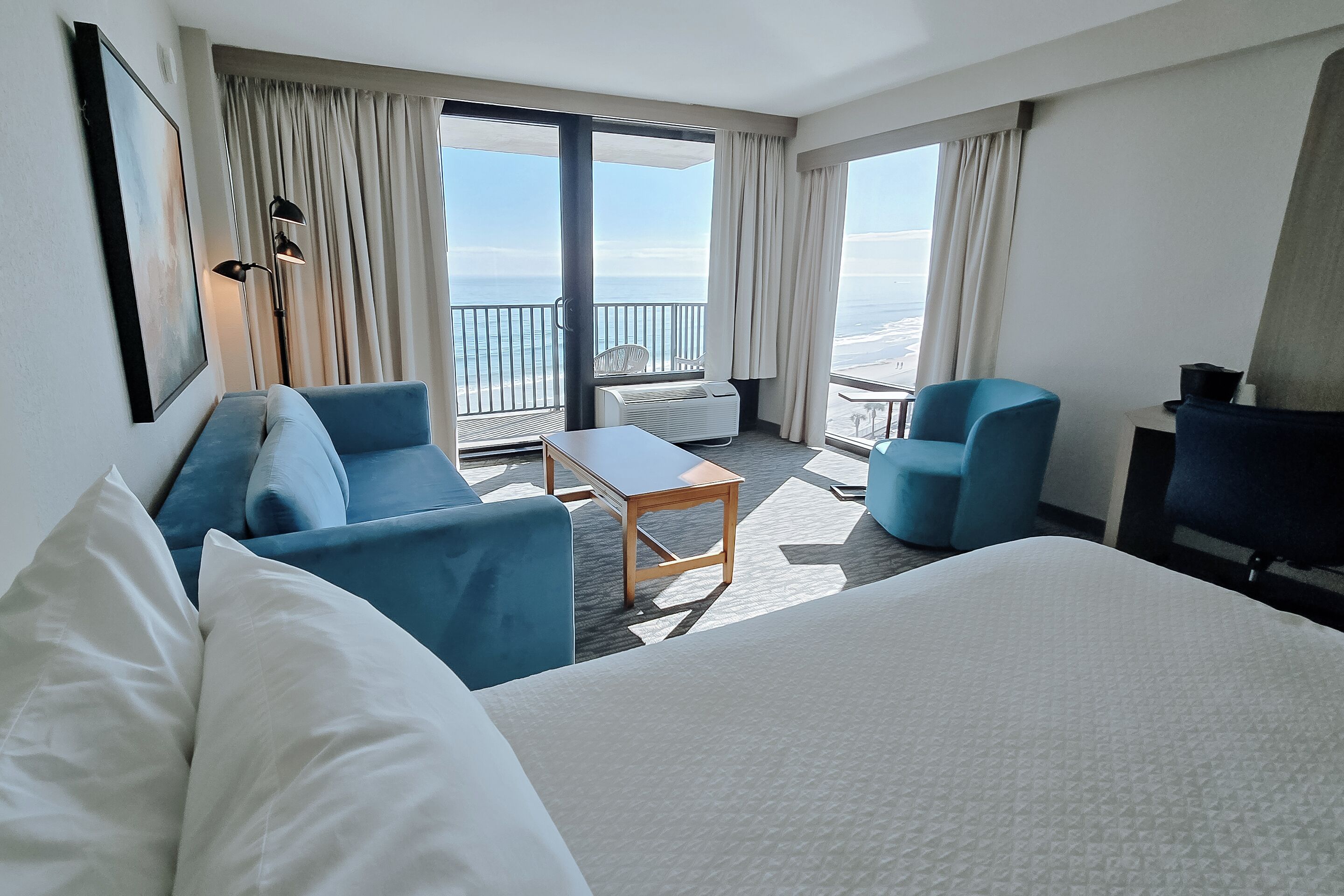 Kamar Deluks | Area keluarga | TV layar datar