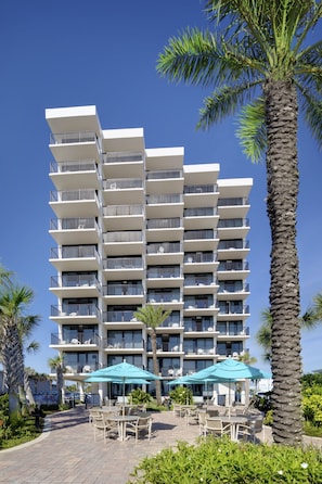 Exterior detail - Nautilus Inn (Daytona Beach)