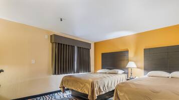 Tweepersoonskamer, 2 queensize bedden, niet-roken | Een strijkplank/strijkijzer, gratis wifi, beddengoed