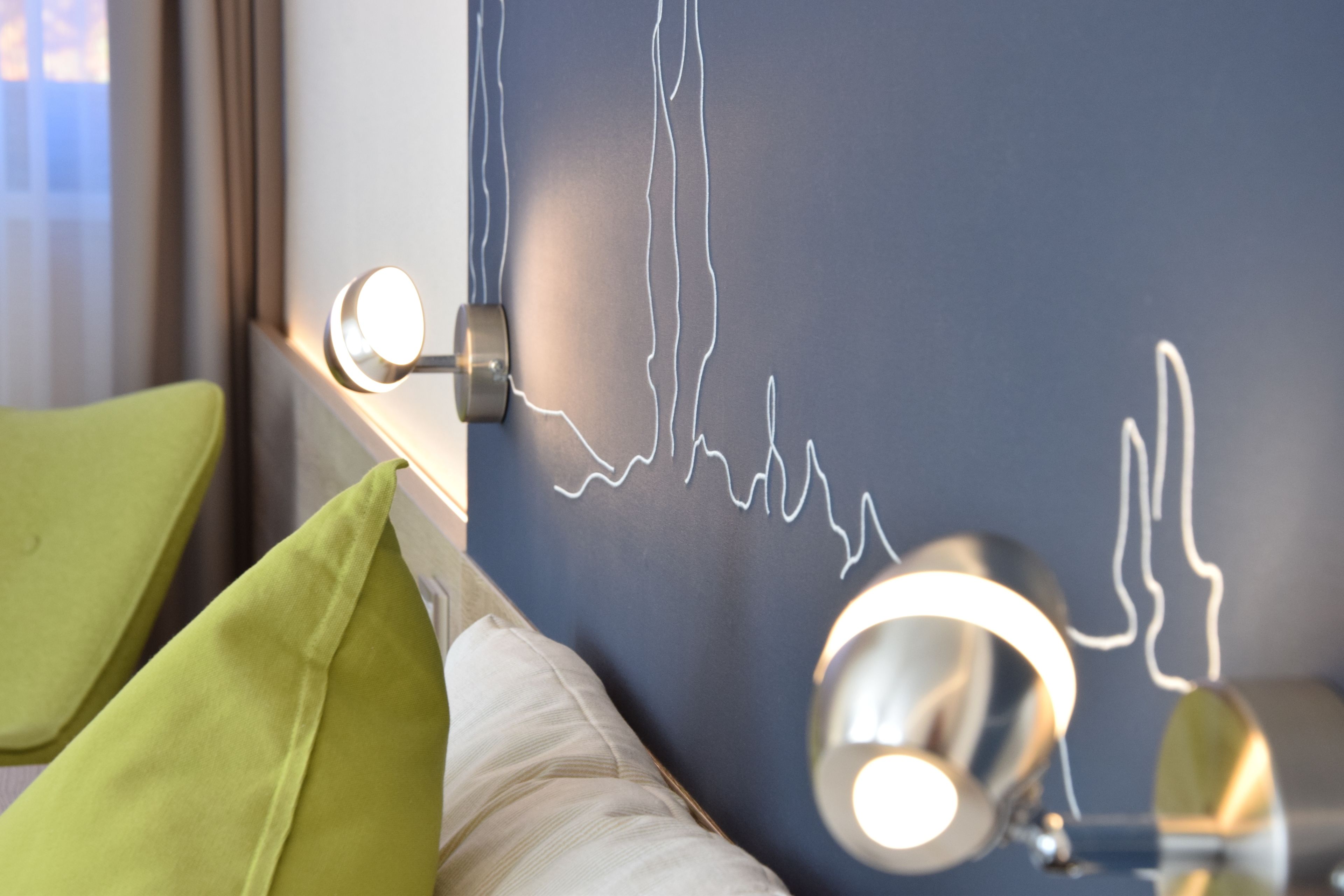 single room | hypo-allergenic bedding, desk, soundproofing, iron/ironing board