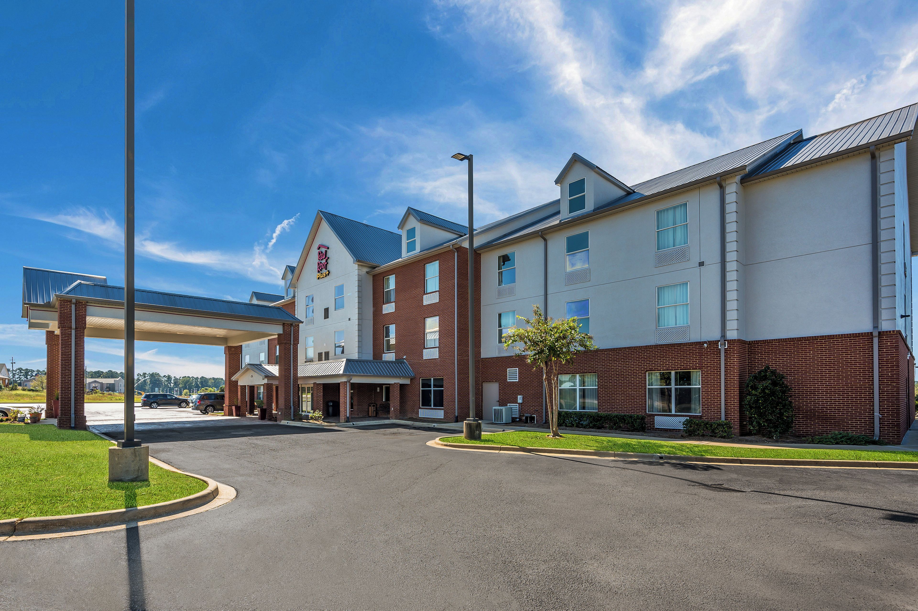 Foto - Red Roof Inn PLUS+ & Suites Birmingham - Bessemer
