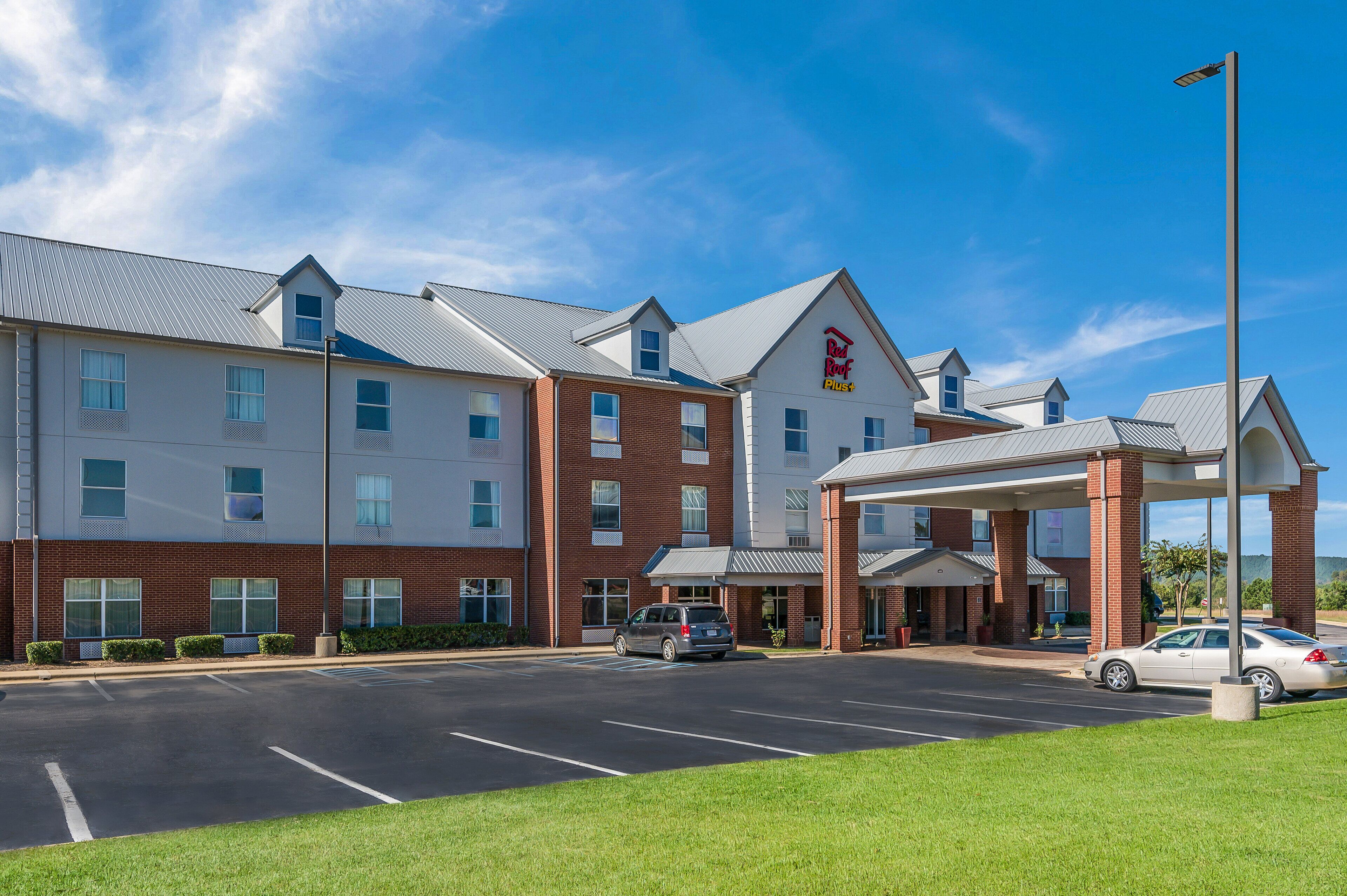 Foto - Red Roof Inn PLUS & Suites Birmingham - Bessemer