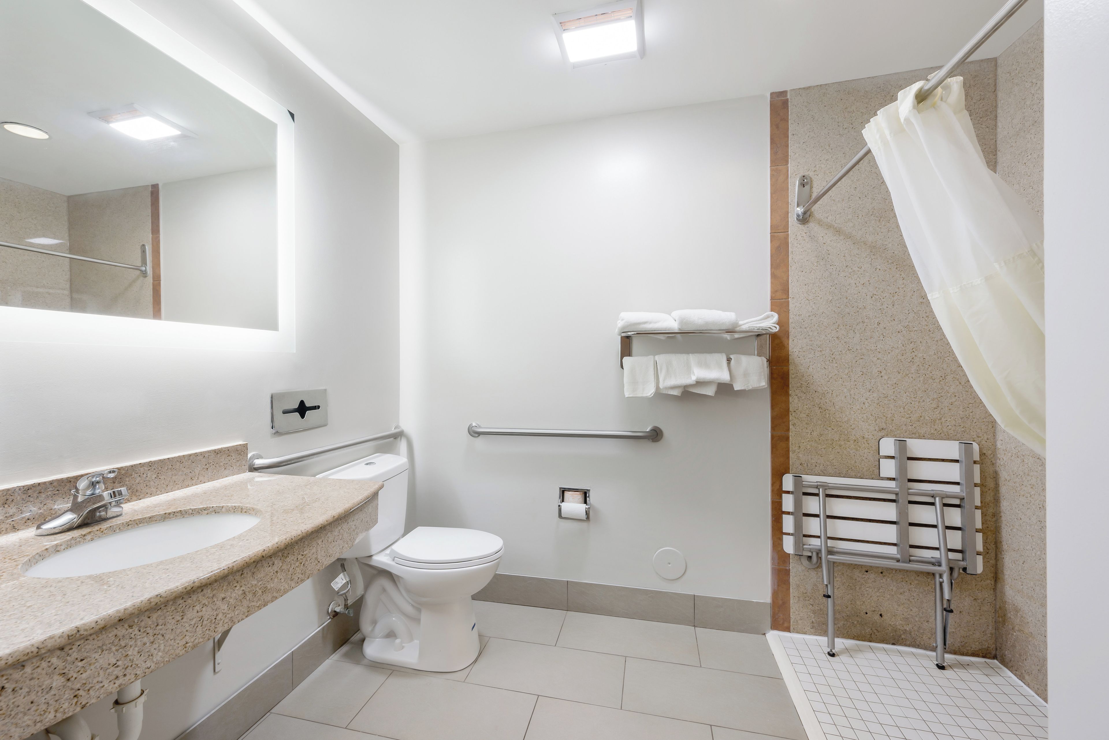 Foto - Red Roof Inn PLUS+ & Suites Birmingham - Bessemer