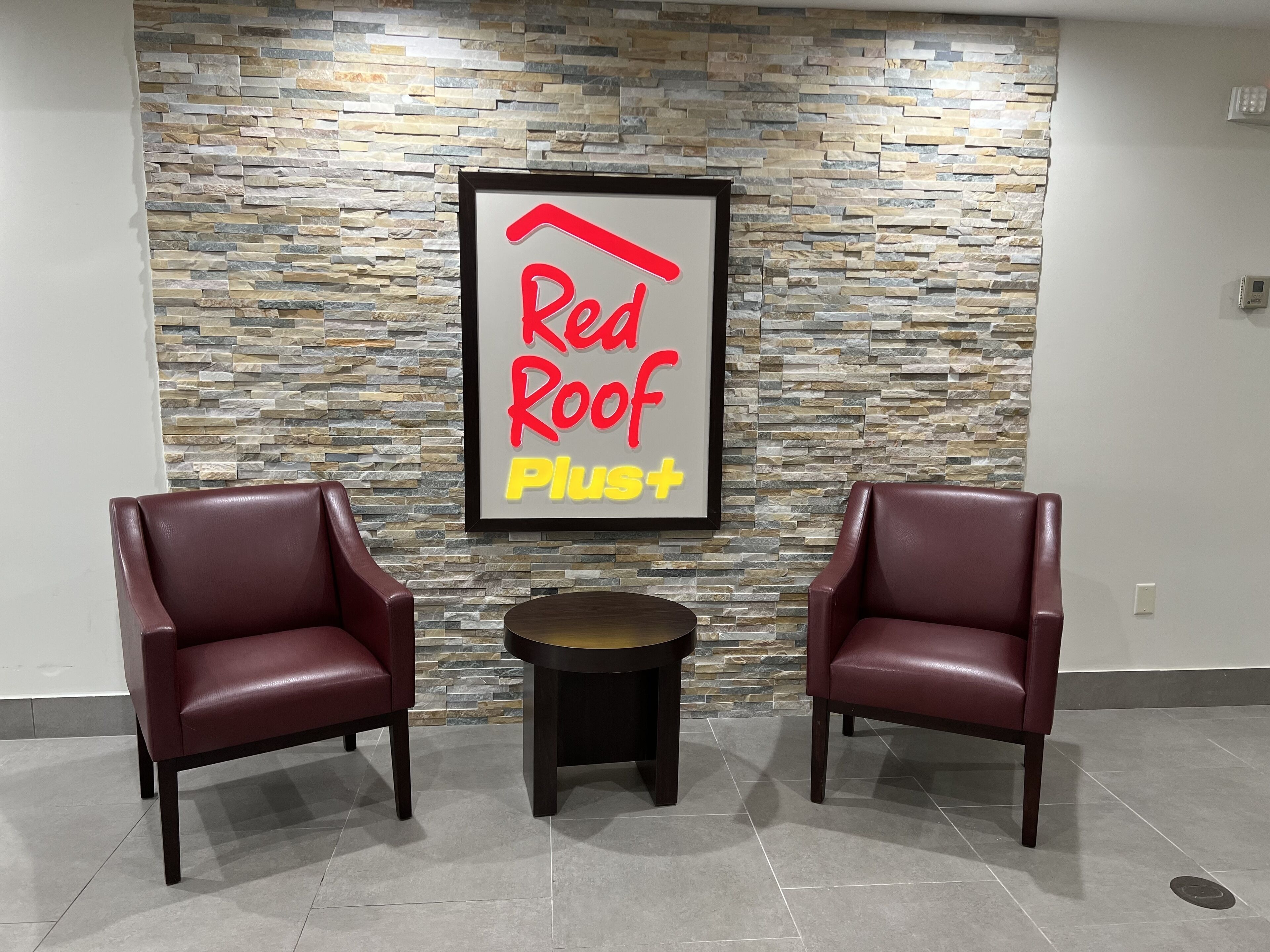 Foto - Red Roof Inn PLUS & Suites Birmingham - Bessemer