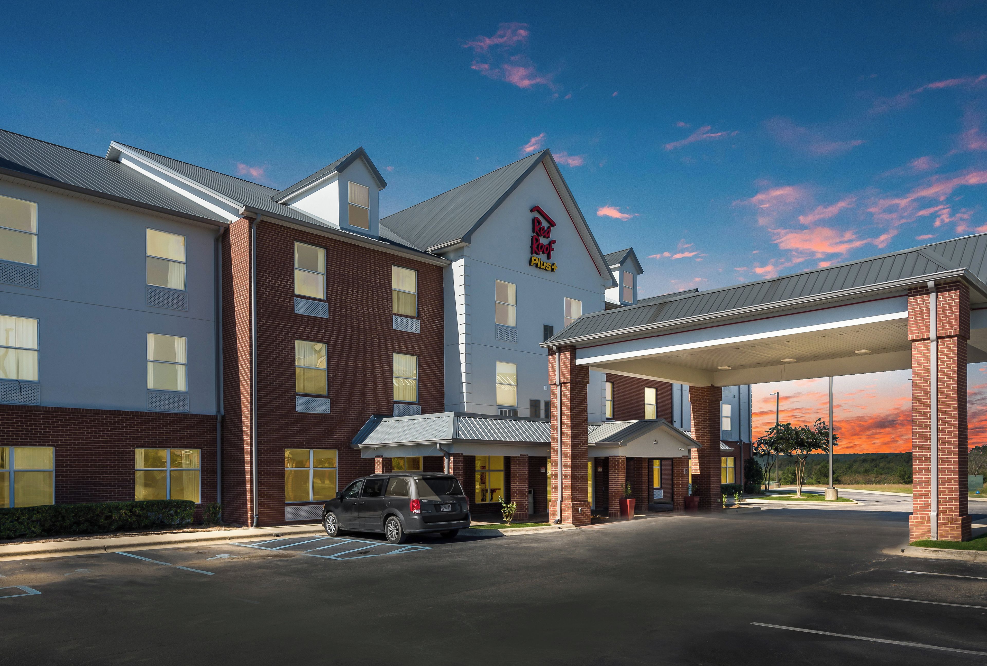 Foto - Red Roof Inn PLUS+ & Suites Birmingham - Bessemer