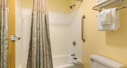 The Carriage House Inn Newport