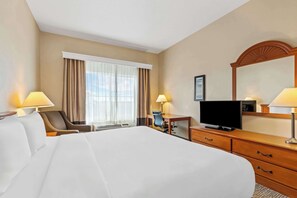 Premium bedding, individually decorated, individually furnished, desk