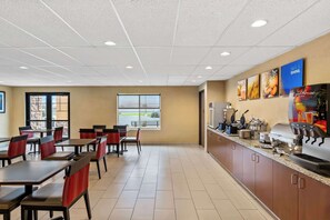 Free daily continental breakfast - Comfort Inn & Suites Hermiston South (Hermiston)