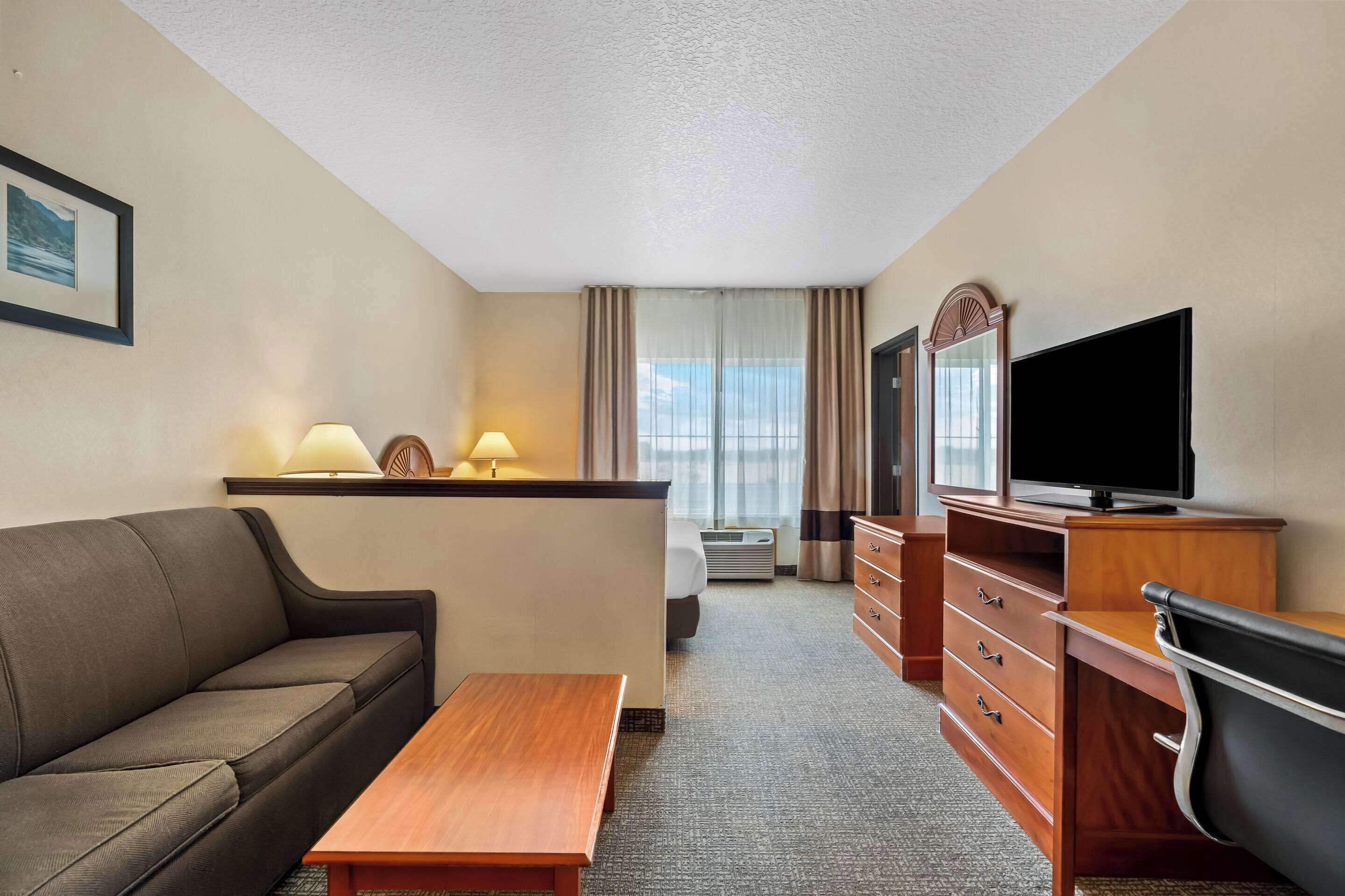 Family Double Room, Multiple Beds, Non Smoking | Premium bedding, individually decorated, individually furnished, desk