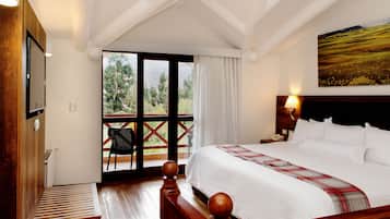 Suite, 1 King Bed | View from room