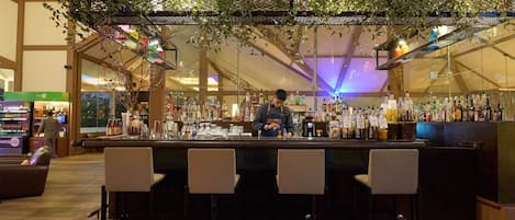 Bar (in der Unterkunft)