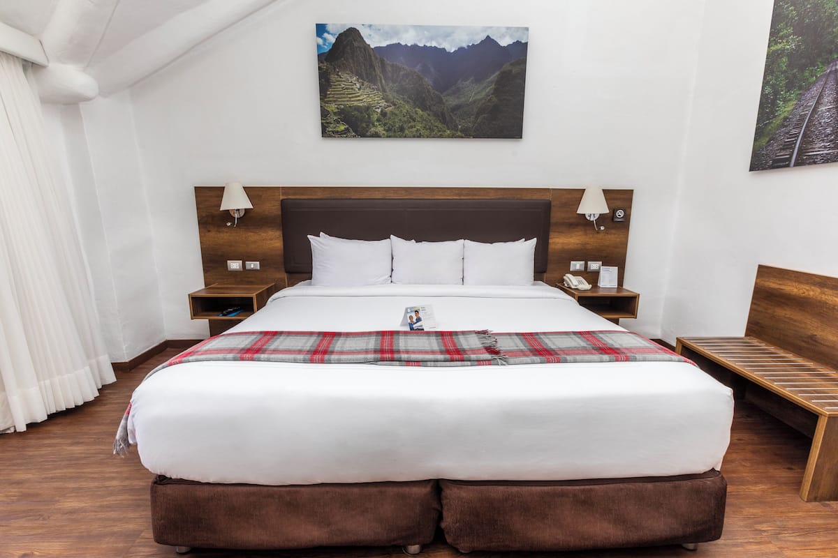1 Schlafzimmer, Minibar, Zimmersafe, Schreibtisch