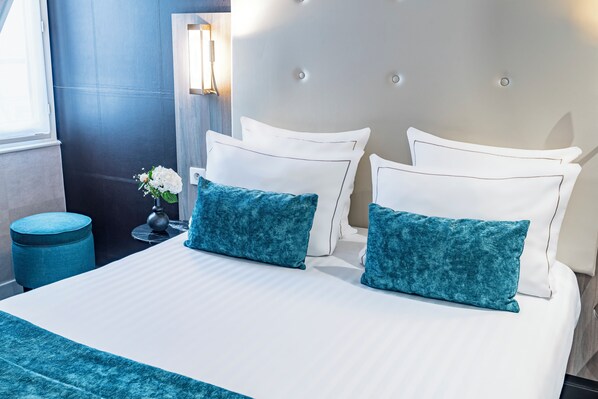 Classic Upper Floor Accommodation - City View | Premium bedding, in-room safe, desk, blackout curtains
