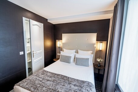 Hotel de La Paix Tour Eiffel - Image 19