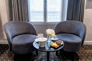 Superior Double Room | Premium bedding, in-room safe, desk, blackout drapes