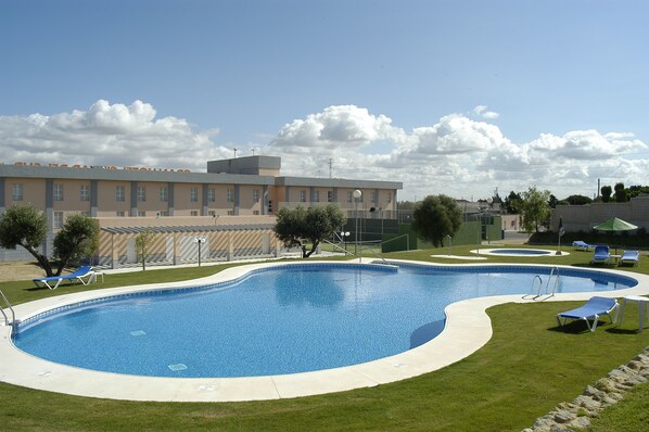 Outdoor pool - Gran Hotel Ciudad Del Sur (Puerto Real)