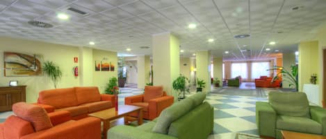 Sala de estar en el lobby