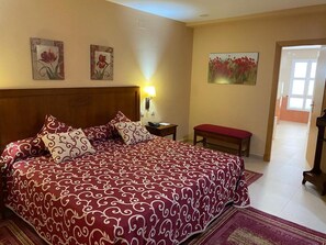 Skrivebord, lydisolert, wi-fi (inkludert) og rullestolvennlig