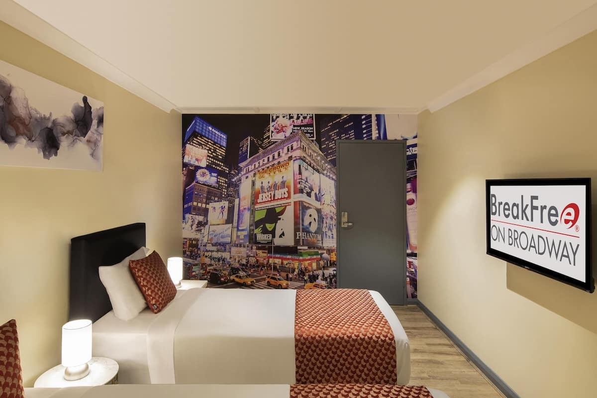 Standard Room, 2 Twin Beds | Cribs/infant beds, free WiFi, bed sheets