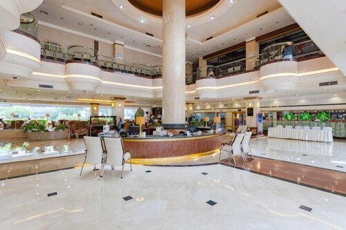 Golden Spring Hotel