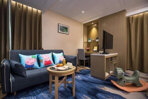 Iron/ironing board, cribs/infant beds - Golden Spring Hotel (Kunming)