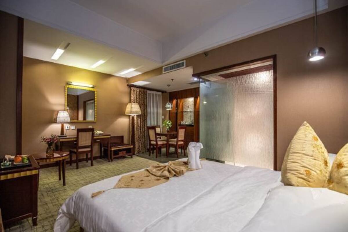 Tabla de planchar con plancha y cunas