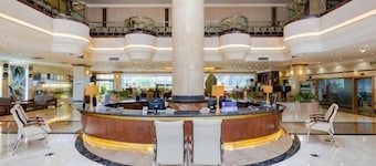 Golden Spring Hotel