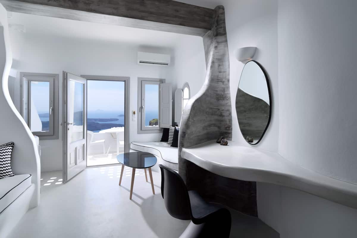 honeymoon suite, jetted tub, sea view | 1 bedroom, egyptian cotton sheets, premium bedding, pillow-top beds