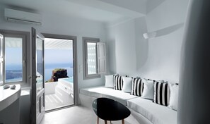 Honeymoon Suite, Jetted Tub, Sea View | Egyptian cotton sheets, premium bedding, pillowtop beds, in-room safe - Tholos Resort (Santorini)