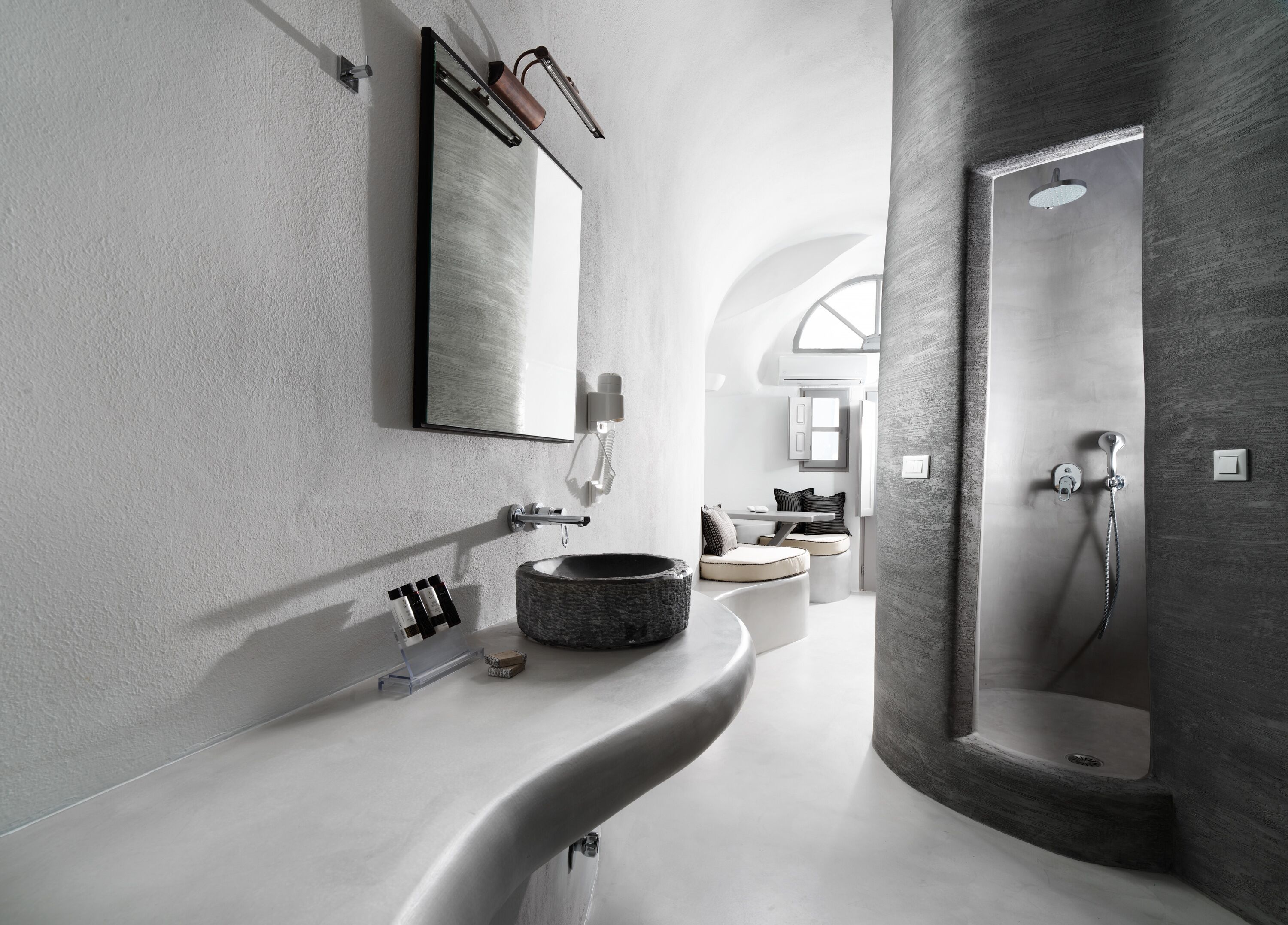 standard suite, 1 double bed | bathroom | free toiletries, hair dryer, bathrobes, slippers