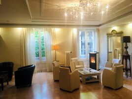 Bar (en el alojamiento)