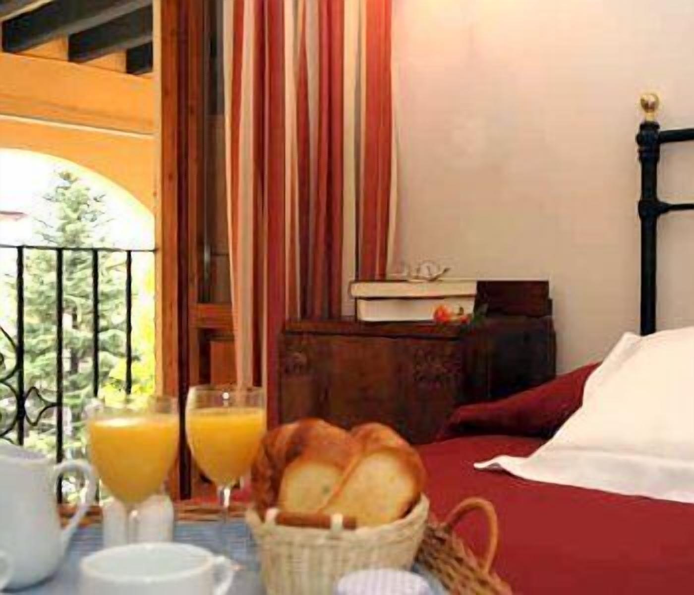 room service – dining