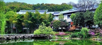 Tieshan Hotel