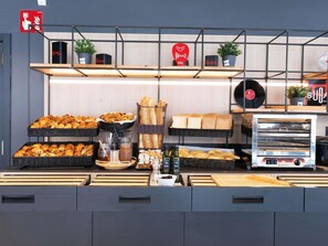 Daily buffet breakfast (EUR 12 per person) - ibis Malaga Centro Ciudad (Málaga)