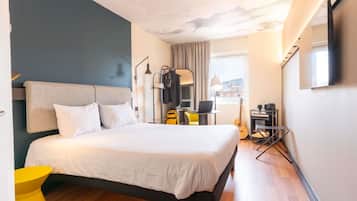 Cortinas blackout, tabla de planchar con plancha y wifi gratis