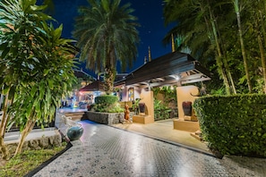 Property grounds - Princess Kamala Beachfront Hotel Phuket (Kamala)