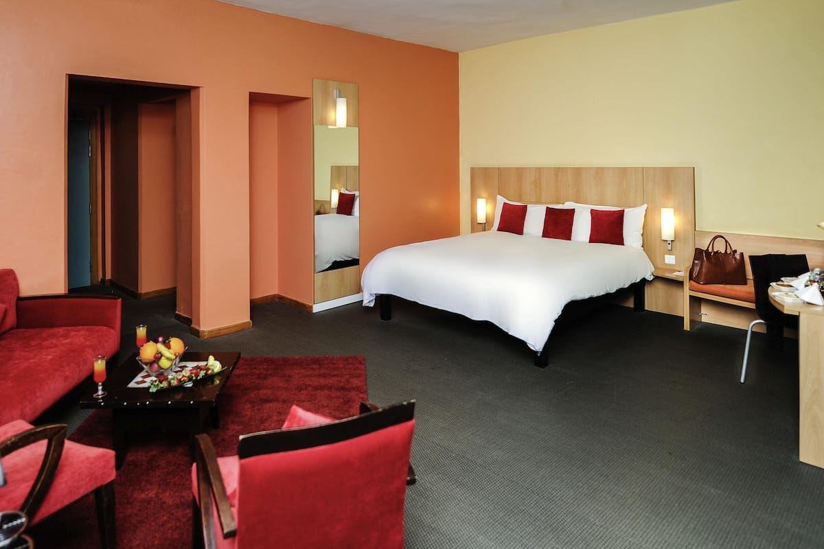 Junior Suite, 1 Double Bed with Sofa bed | Premium bedding, desk, iron/ironing board, cots/infant beds