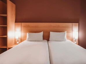 Standard Room, 2 Twin Beds | Premium bedding, desk, iron/ironing board, cribs/infant beds - ibis Marrakech Palmeraie Hotel (Marrakech)