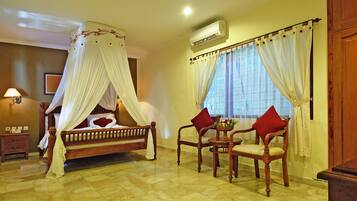 In-room safe, desk, cribs/infant beds, rollaway beds